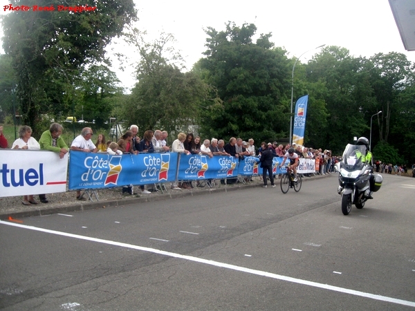 René Drappier a assisté à l'arrivée, à Châtillon sur Seine, de l'étape du Tour de Côte d'Or 2017
