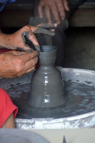 "1 2 3 P pour : Poterie, Patrimoine et Pétillant"