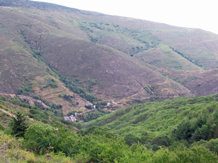 Des merveilles au pays d'Alysse - Le Tour du Coronat - 4eme jour Nohèdes (995 m) - Refuge de Callau (1.540 m) 15 kms.