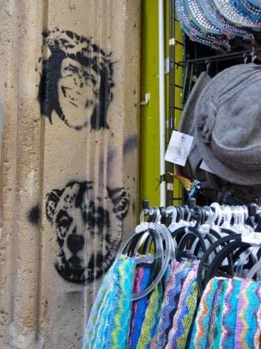 street-art pochoir Montmartre 2