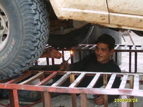 Maroc Laâyoune Soudure pot d'échappement