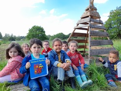 Maternelle classe dehors en mai 