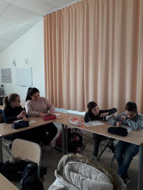 Au collège ...