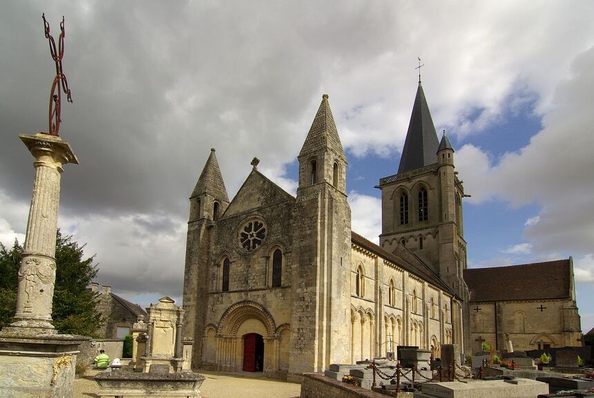 Rots église Saint Ouen 01.jpg
