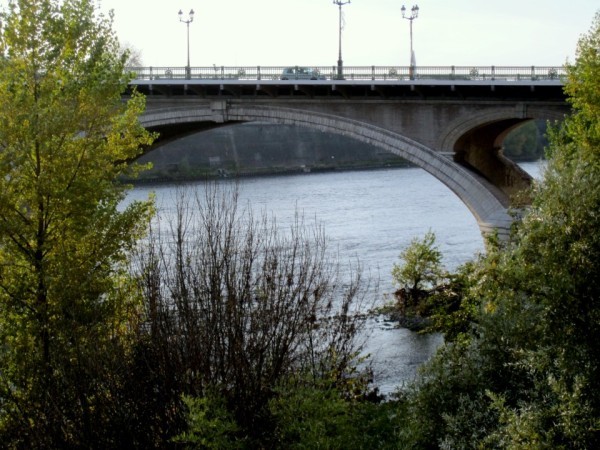 hy18 - Une arche du pont