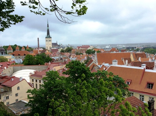 Vue de Tallinn, en Estonie, et Cathédrale de la Vierge Marie - ou du Dôme (photos)