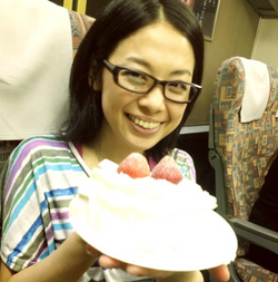 Marina Okada anniversaire surprise ! 