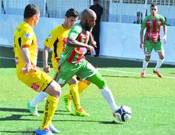 Vendredi 25.04.2014 à Bologhine (match avancé) MCA-CA Bordj Bou Arrèridj 1-0