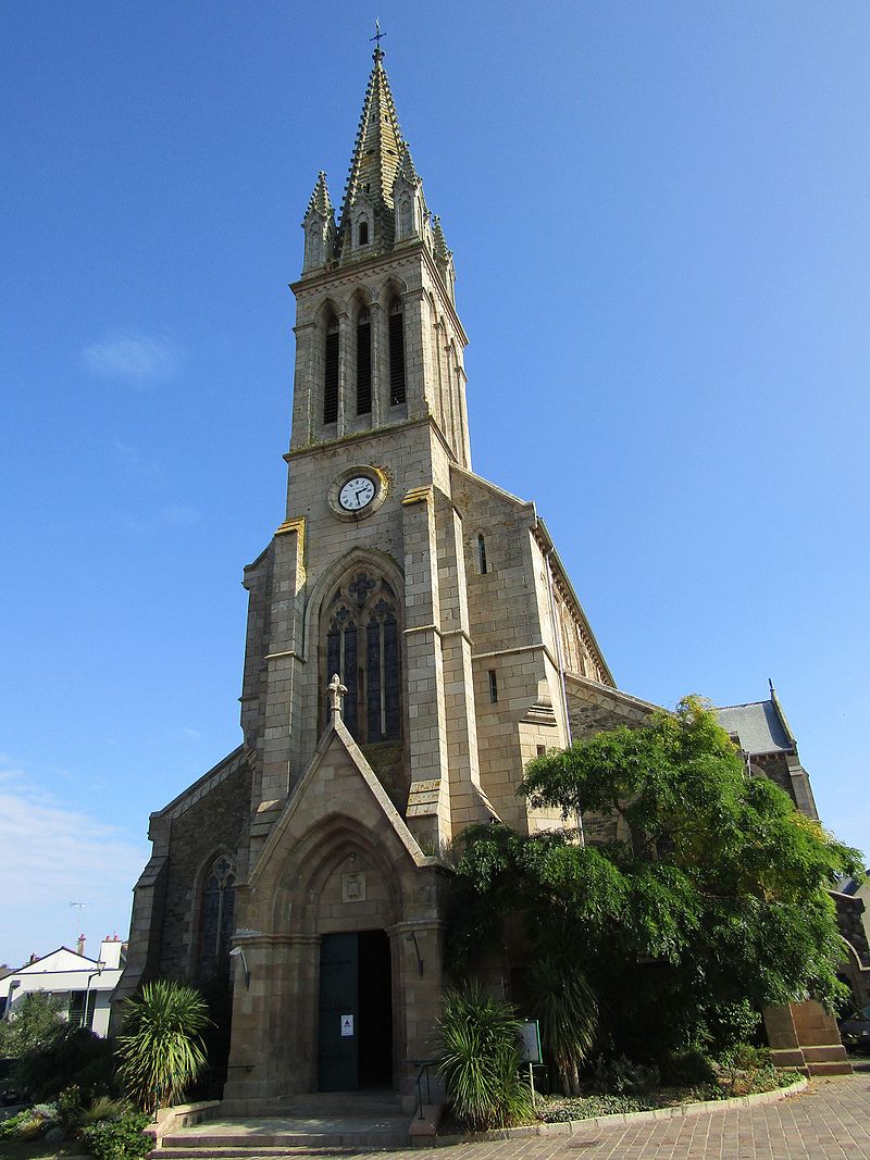 Eglise Saint-Quay de Saint-Quay-Portrieux.jpg