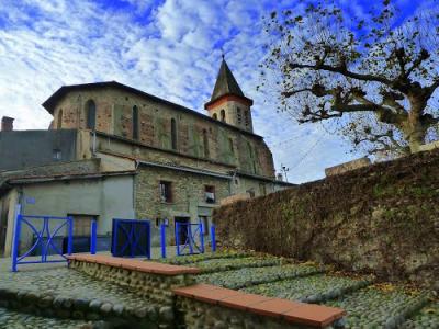 LA CHATEAU DE CRAMPAGNA