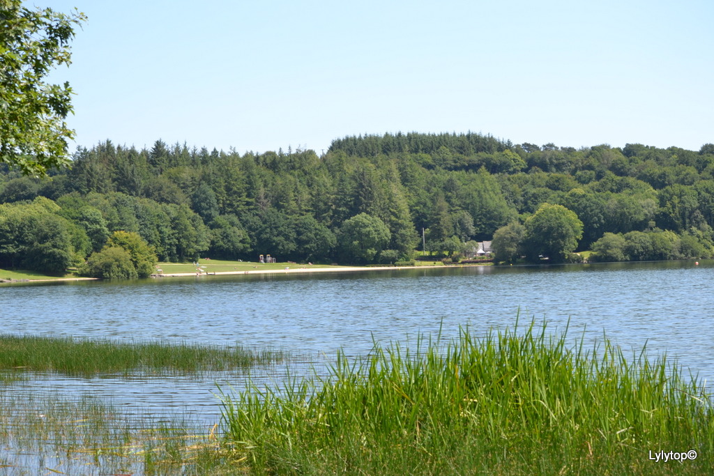 Le lac du Drennec