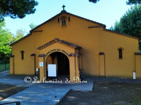 Mandelieu-la-Napoule, la chapelle Notre-Dame des Mimosas