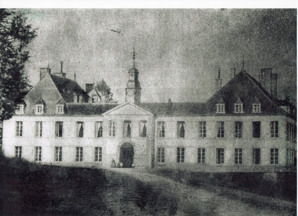 Des précisions sur l'incendie du château Marmont en 1871, par Gérard Joblot