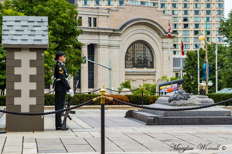 Province de l’Ontario : Ottawa les célèbres cinq et autres statues ou monuments 