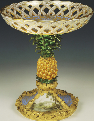 Ananas au château de Windsor, service en porcelaine