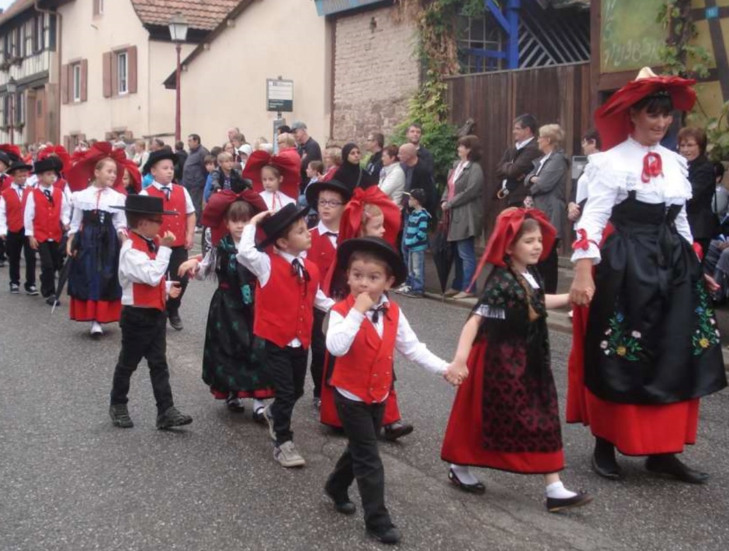 Les costumes alsaciens 98 : Geispolsheim