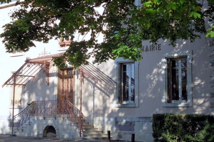 Mairie d'Arc et Senans.25 - Arc-et-Senans