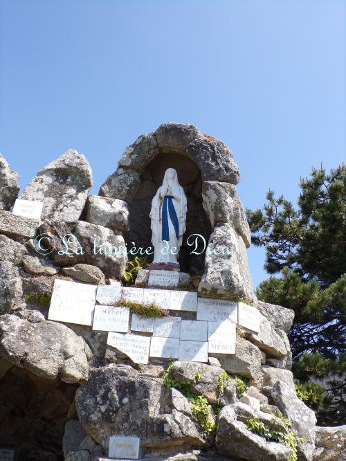 Belz, la grotte de Lourdes de Port Niscop