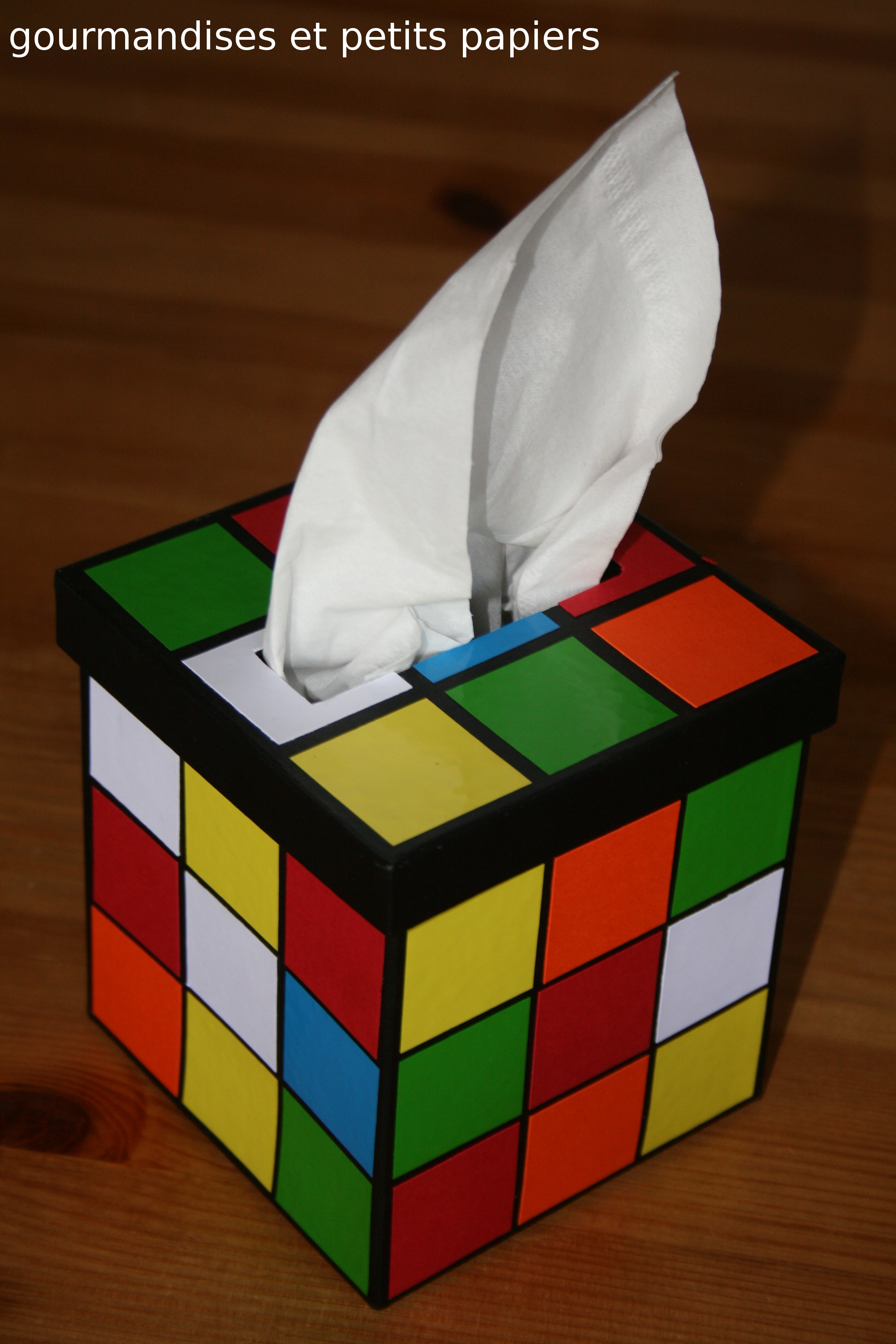 BOITE A MOUCHOIRS "Rubiks'cube" - Gourmandises & petits papiers