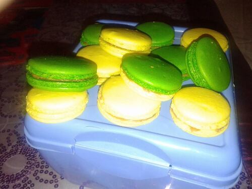 MACARONS