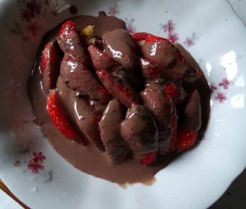 Gariguettes sur biscuit au chocolat blanc...