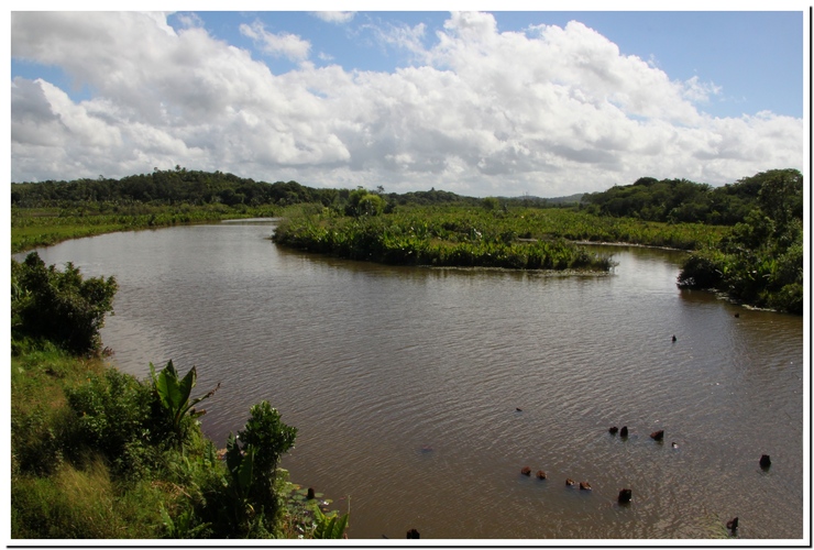 SUR LE ROUTE DE MANAKARA 