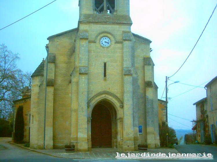 Église Saint-Germain a Auros (gironde) une très belle èglise