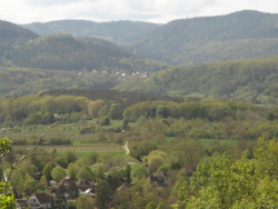 Hier ,c’était la fête du printemps à Obernai (ville touristique au pied des Vosges).