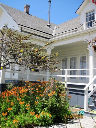 Mendocino - Californie, ses belles demeures côtières et leurs jardins.