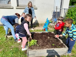 maternelle : classe dehors du mois de juin