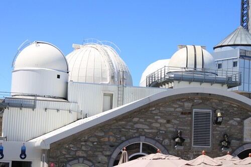 LE PIC DU MIDI DE BIGORRE .