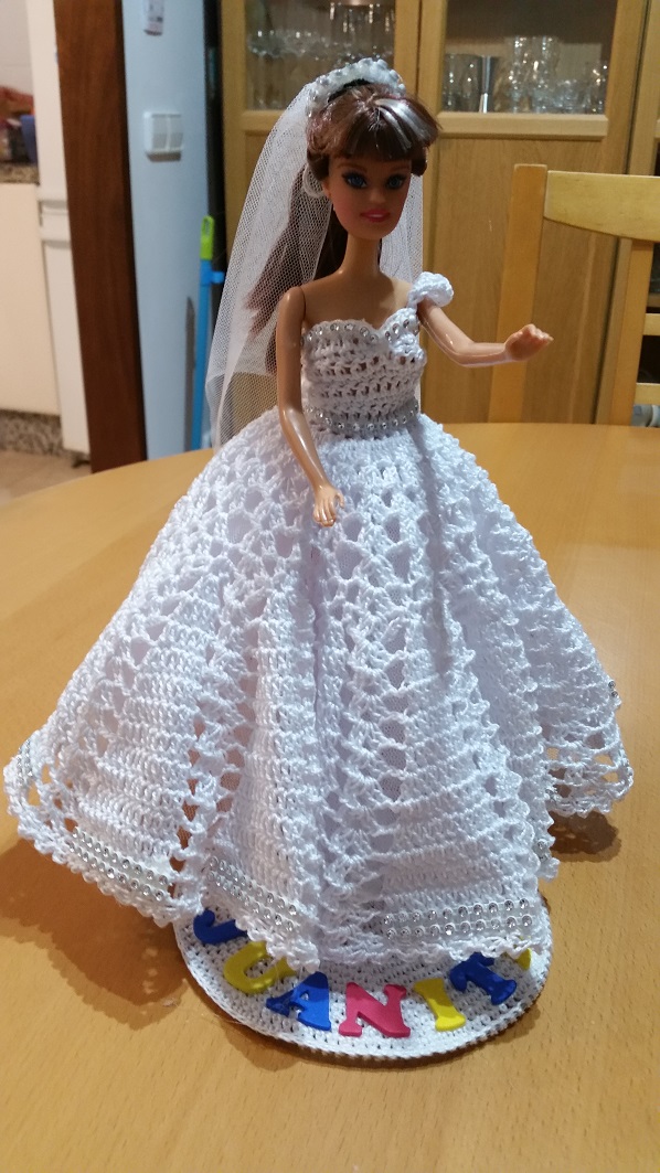 Robe de mariée pour barbie - Le crochet
