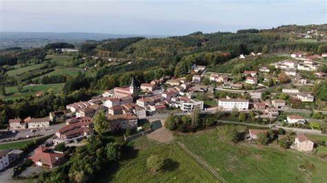 Vue aérienne de la commune réalisée par Mandarine Média qui édite la ...