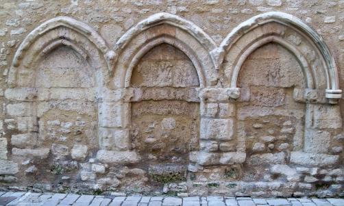 Apt - Cathédrale.JPG