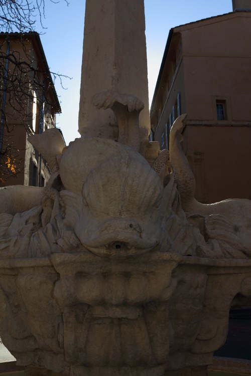 fontaine des 4 dauphins