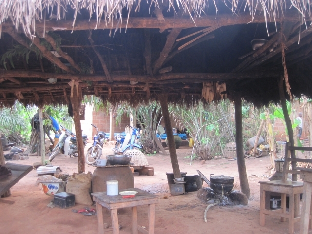 206 Bénin Tori Kada Chez les parents du Père Ludovic