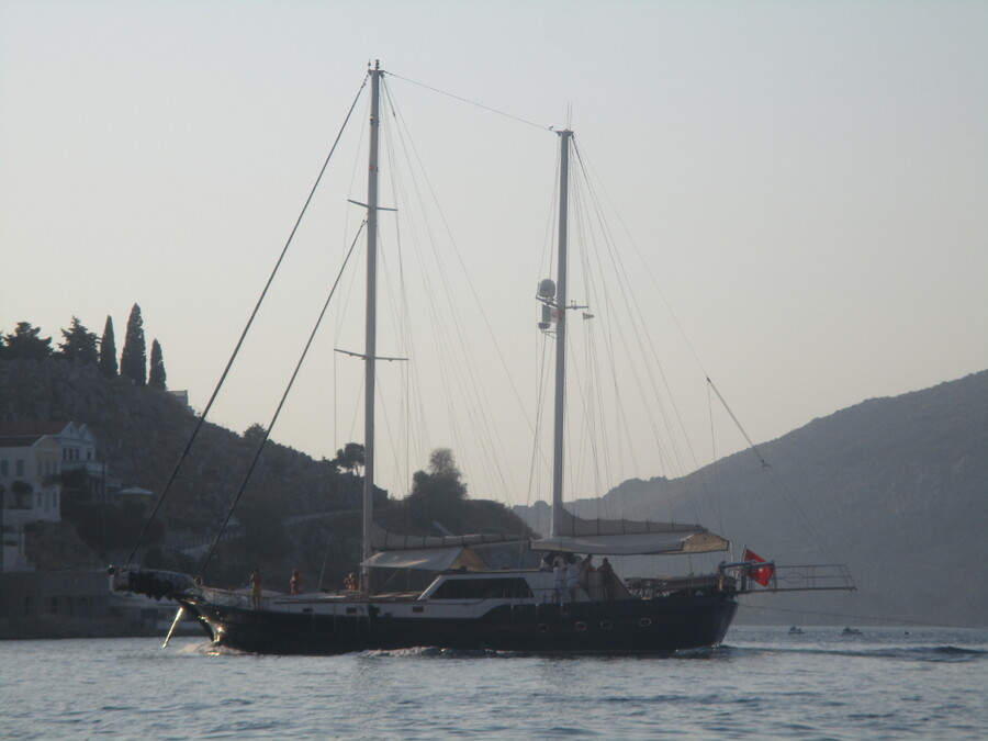 GALIOS ILE DE SYMI EN 2018  (5)