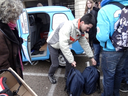 Les élèves du Collège Fontaine des Ducs, à Châtillon sur Seine, ont soutenu le projet du Raid 4L Trophy...