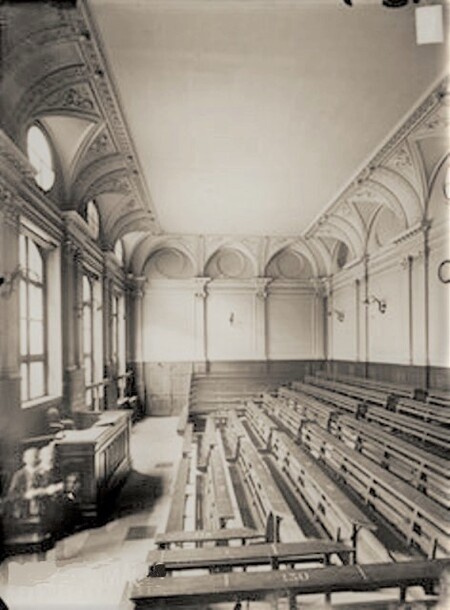 XXI. L’École de Droit en 1774 : l’intérieur