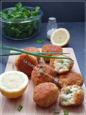 BOULETTES DE POISSON A L'OIGNON,THERMOMIX