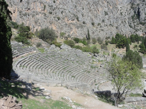 24 septembre: Delphes le sanctuaire d'Apollon
