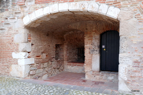 Château de Salses : intérieurs de la forteresse