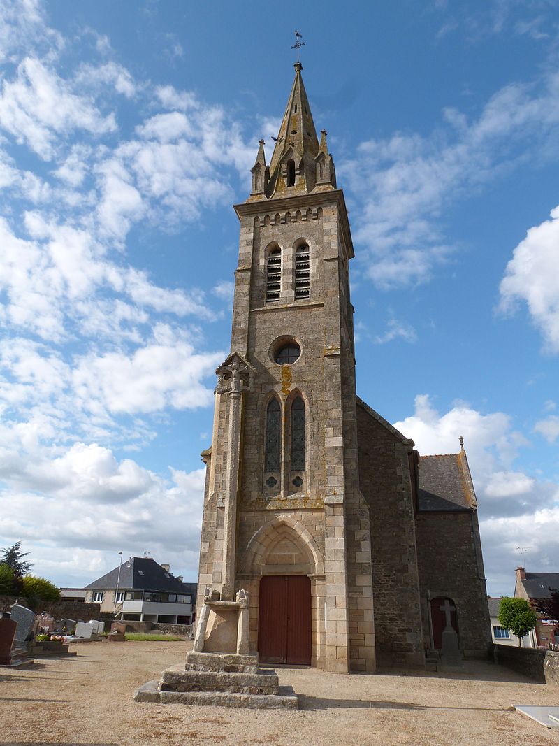Eglise Saint-Rieul et croix.jpg