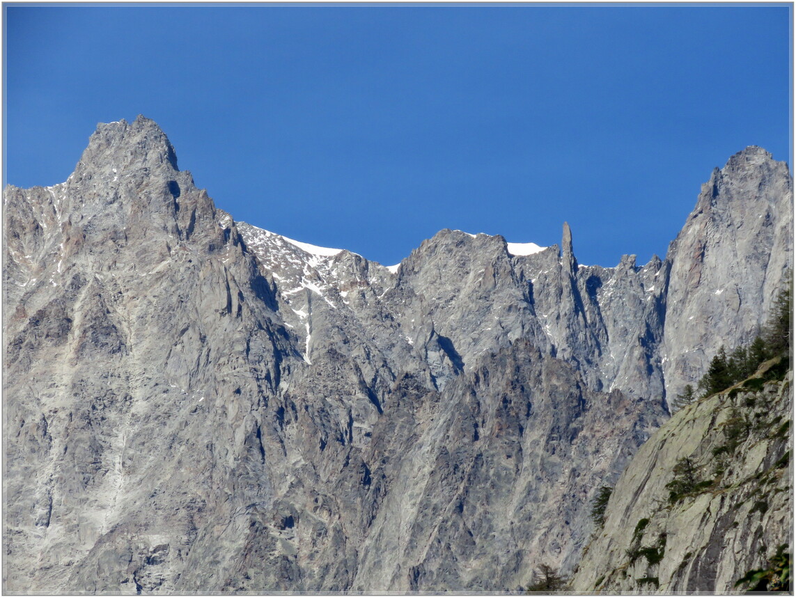 Suite  No2  Mont Blanc coté Italien 