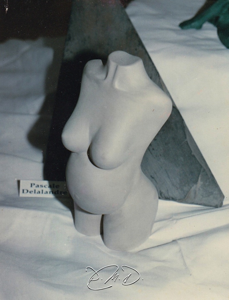 Buste femme enceinte - Terre lisse cuite