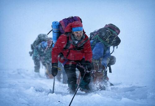 Everest : la tempête fait rage sur la première photo