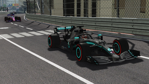 AMG MERCEDES PETRONAS / Mercedes AMG F1 W10 Lewis Hamilton