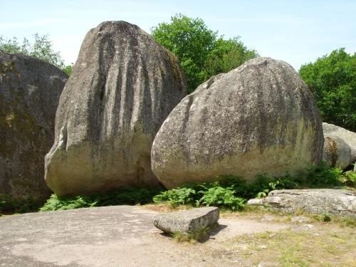 Les Pierres Jaumâtres