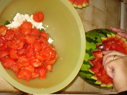 Une Salade Pastèque, Féta et Basilic