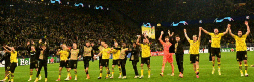 Les joueurs du BVB célébrant la victoire